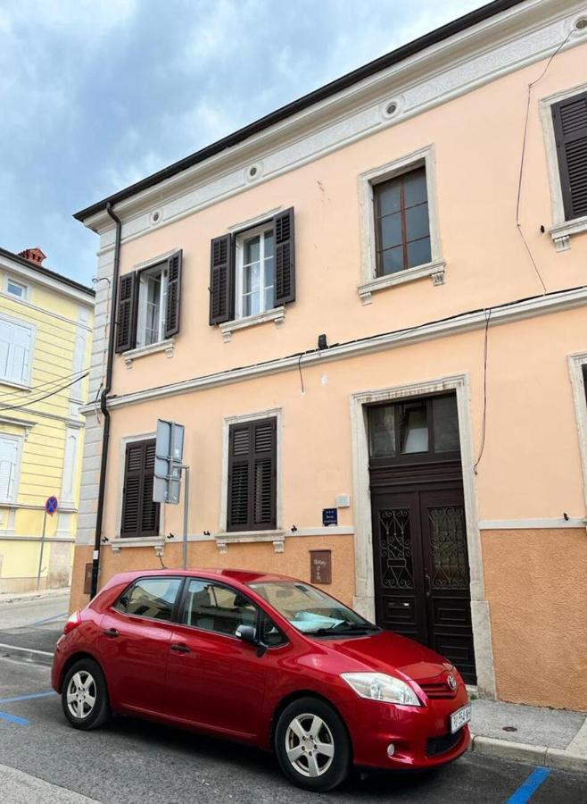 Apartment Center Pula Exterior foto